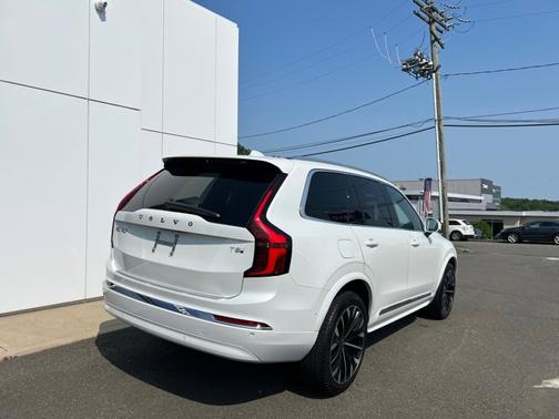 2025 Volvo XC90 Plug-In Hybrid Ultra