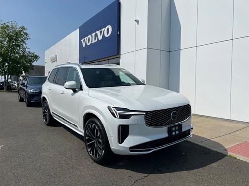 2025 Volvo XC90 Plug-In Hybrid Ultra