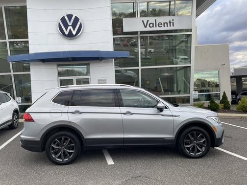 2022 Volkswagen Tiguan SE