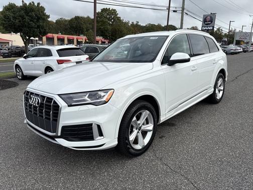 2022 Audi Q7 Premium