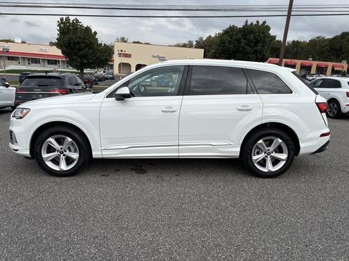 2022 Audi Q7 Premium
