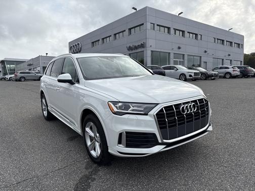 2022 Audi Q7 Premium