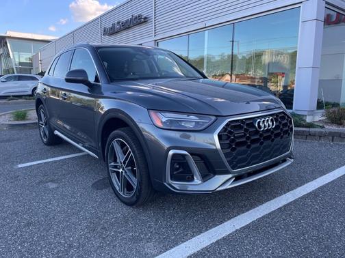 Gray 2024 Audi Q5 S line Premium