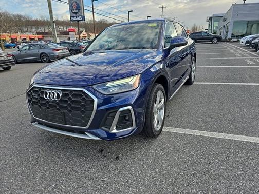 2022 Audi Q5 S line Premium Plus