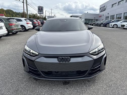2023 Audi e-tron GT Premium Plus