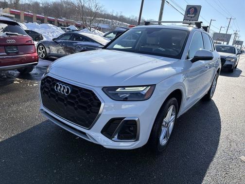 2024 Audi Q5 S line Premium Plus