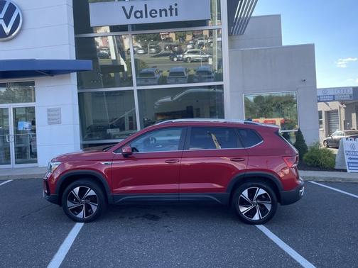 2024 Volkswagen Taos SE