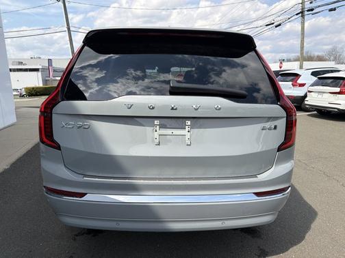 Vapour Grey Metallic 2026 Volvo XC90 Plus