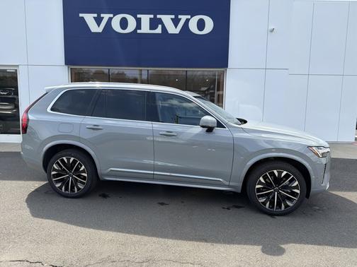 Vapour Grey Metallic 2026 Volvo XC90 Plus