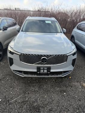 2026 Volvo XC90 Plus