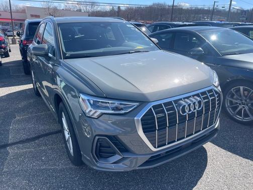 2025 Audi Q3 S line Premium