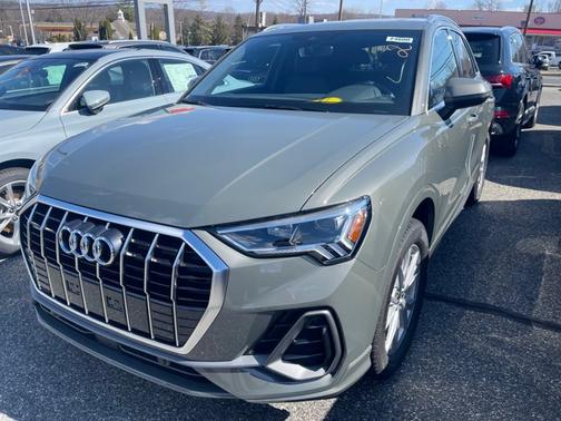 2025 Audi Q3 S line Premium