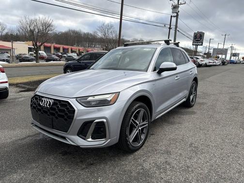 2024 Audi Q5 S line Premium Plus