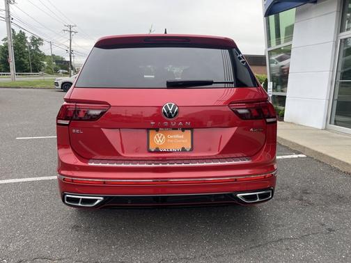 Kings Red Metallic 2024 Volkswagen Tiguan SEL R-Line
