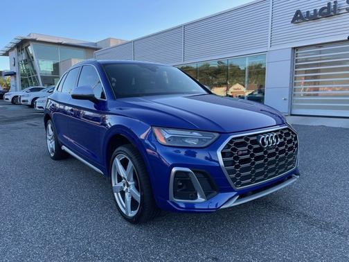 2022 Audi SQ5 Premium Plus