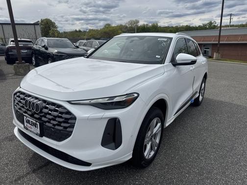 Arkona White 2026 Audi Q5 Premium