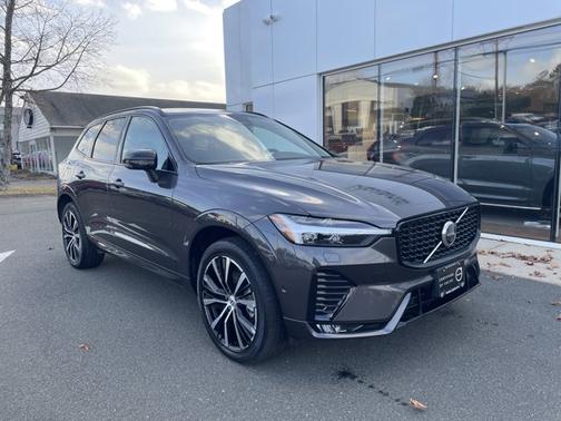 2025 Volvo XC60 Plus