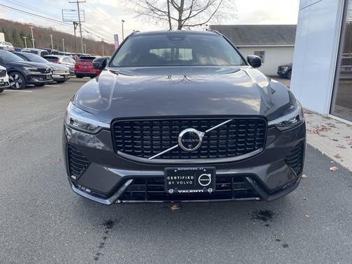 2025 Volvo XC60 Plus
