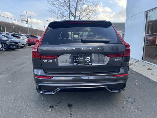 2025 Volvo XC60 Plus
