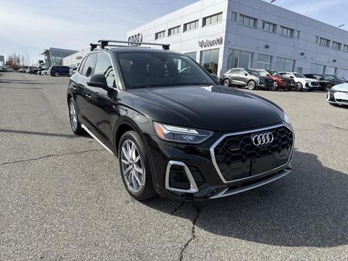 Black 2023 Audi Q5 S line Premium Plus