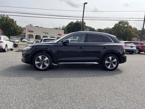 2023 Audi Q5 Premium Plus