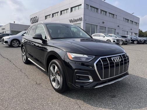 2023 Audi Q5 Premium Plus