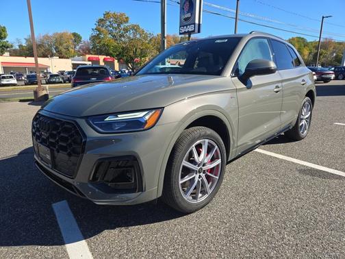 2024 Audi Q5 S line Premium Plus