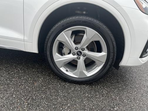 2021 Audi Q5 Premium Plus