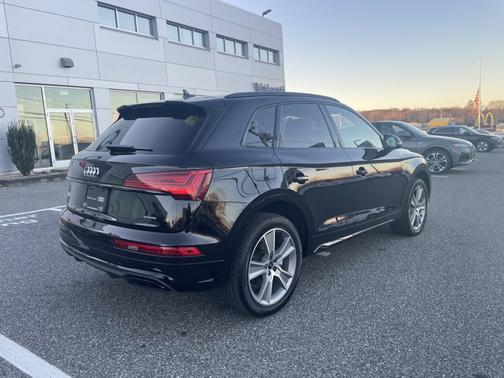 2025 Audi Q5 S line Premium