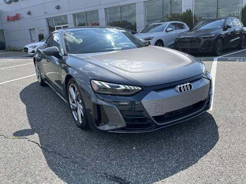 2022 Audi e-tron GT Prestige