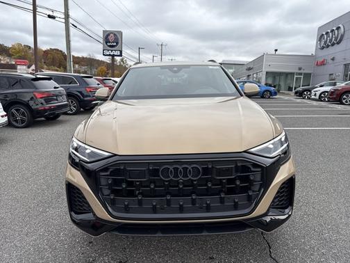 2025 Audi Q8 Premium