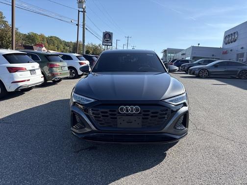 2024 Audi Q8 e-tron Sportback S line Prestige
