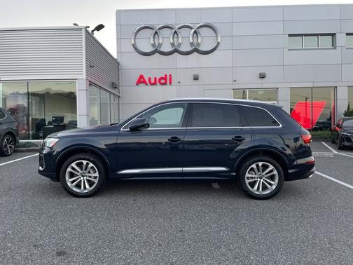 2025 Audi Q7 Premium Plus