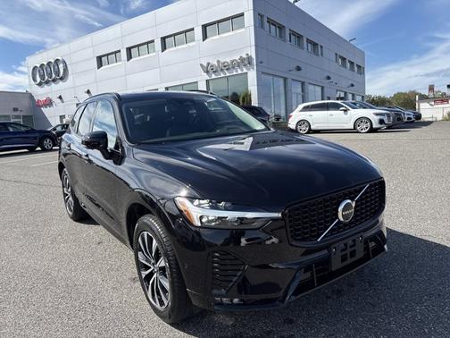 2025 Volvo XC60 Plus