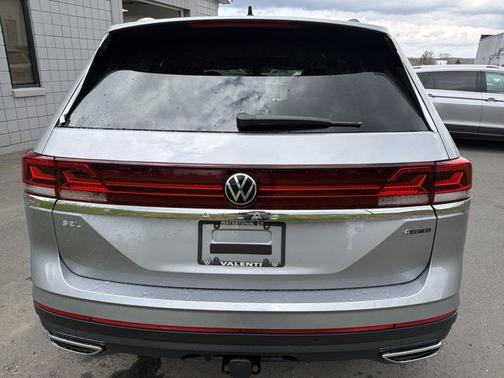 Silver Mist Metallic 2026 Volkswagen Atlas 2.0T SEL