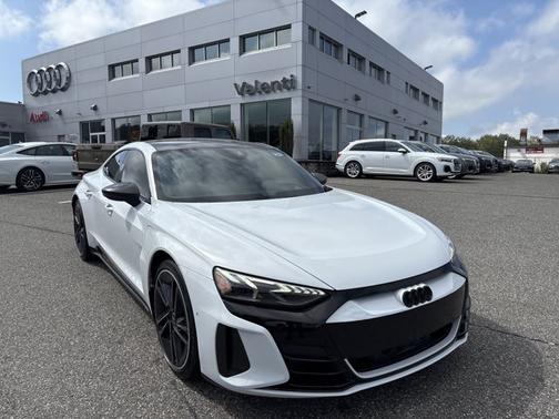 2022 Audi RS e-tron GT 4DR QTRO