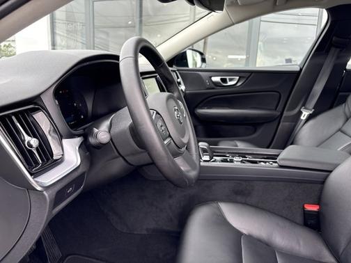 2025 Volvo S60 Core
