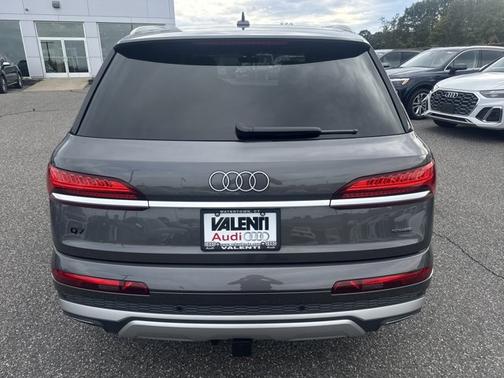 2025 Audi Q7 Premium Plus