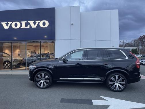 2023 Volvo XC90 Recharge Plug-In Hybrid Ultimate Bright Theme