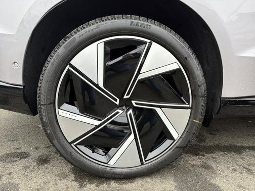 2026 Volvo EX90 Ultra