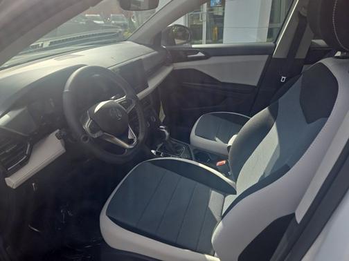 2025 Volkswagen Taos S