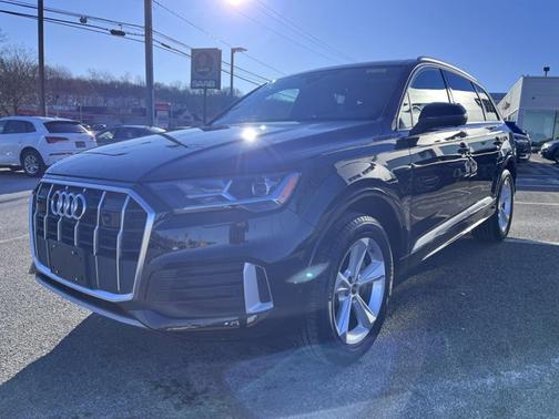 2022 Audi Q7 Premium Plus