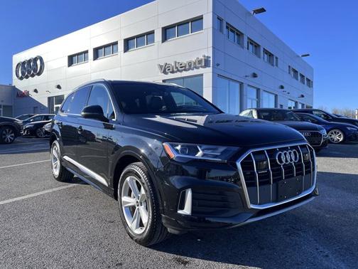 2022 Audi Q7 Premium Plus
