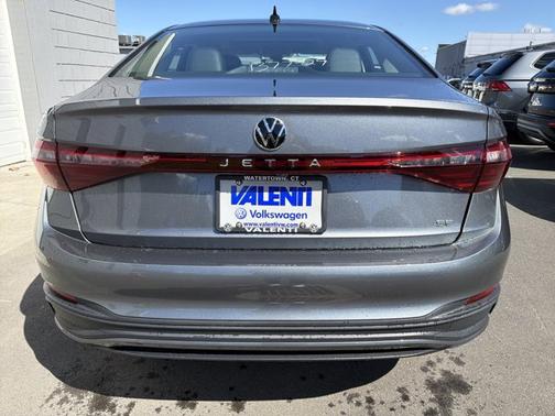 Platinum Gray Metallic 2026 Volkswagen Jetta SE