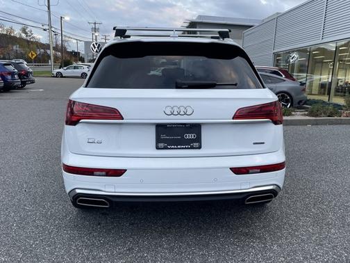 2022 Audi Q5 S line Premium Plus