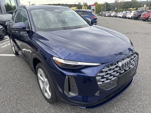 2025 Audi Q5 Premium Plus