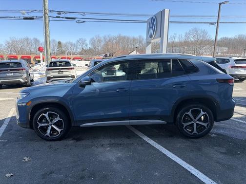 Monterey Blue Pearl 2026 Volkswagen Tiguan SE
