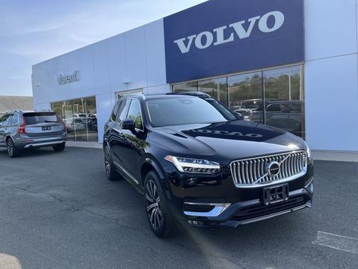 2024 Volvo XC90 Core Bright Theme