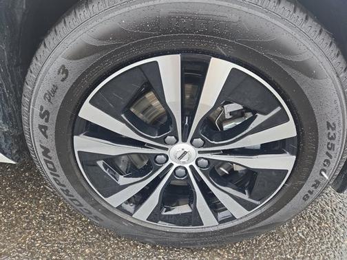 2025 Volvo XC60 Core