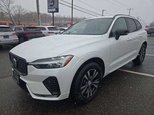 2025 Volvo XC60 Core